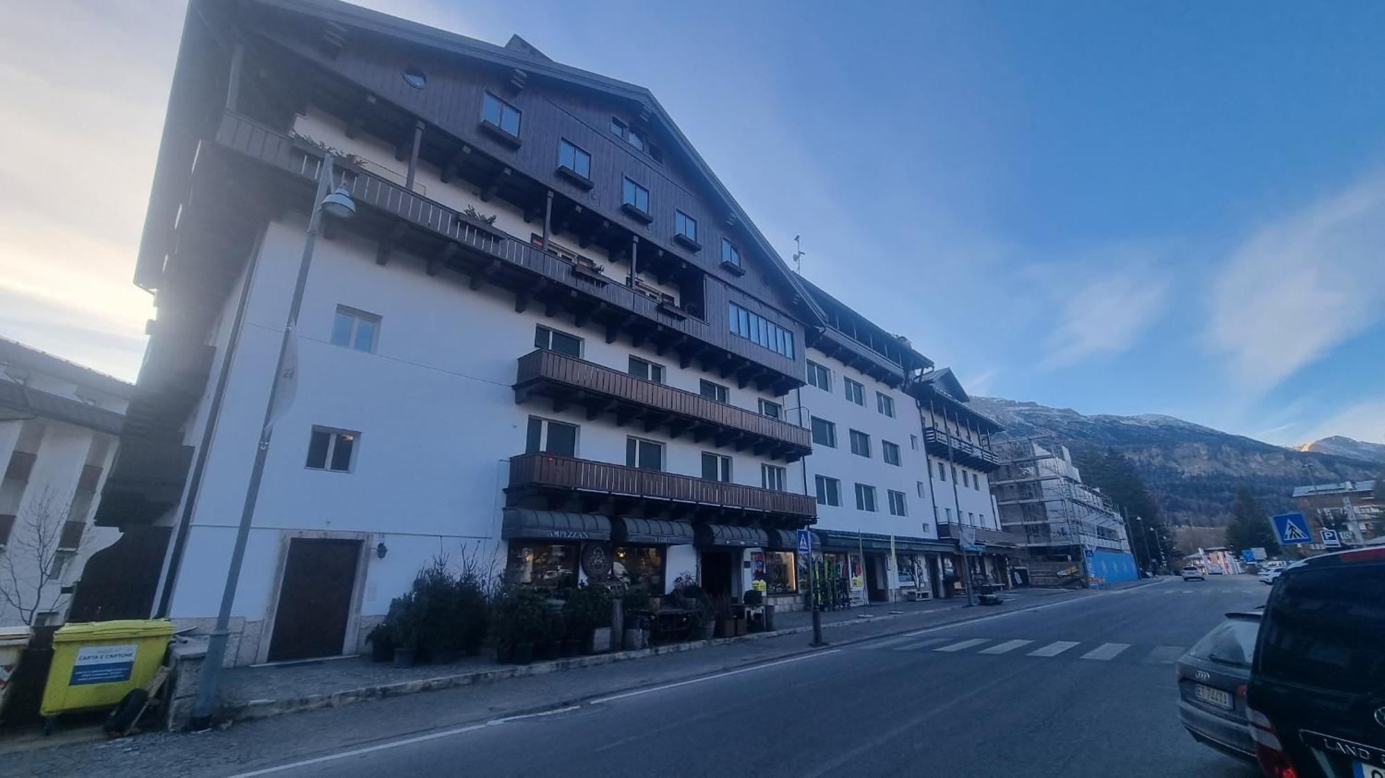 Studio Apartment Ariston In Centro A Cortina Cortina d'Ampezzo Exterior foto