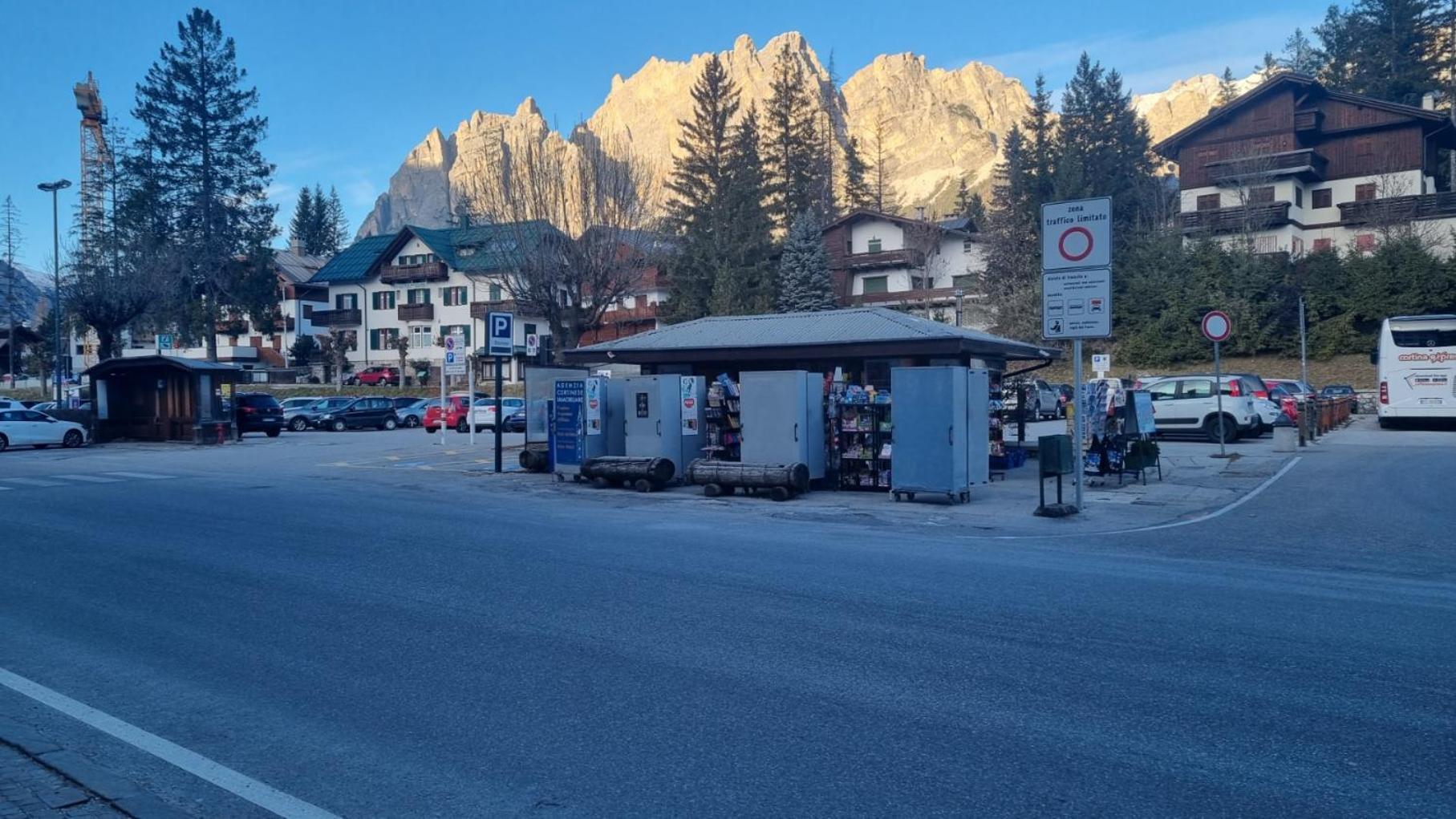 Studio Apartment Ariston In Centro A Cortina Cortina d'Ampezzo Exterior foto